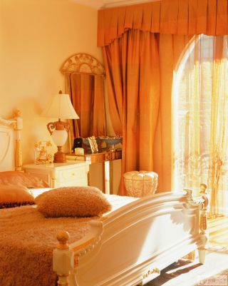 主卧室橙色窗帘设计图片