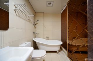 沉稳室内卫生间浴室铝扣板吊顶装修实景图