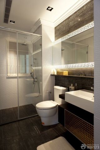 最新现代欧式整体卫生间墙砖设计图片
