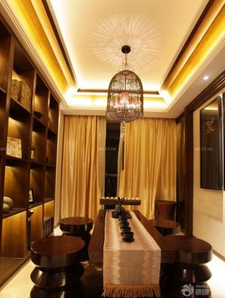 东南亚风格餐厅实木家具装修图