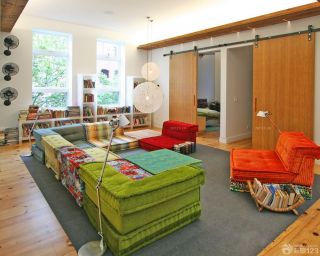 复式住宅客厅沙发垫设计效果图