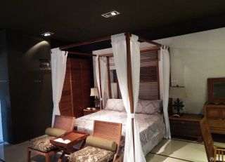 最新7平米卧室槟榔家具设计效果图