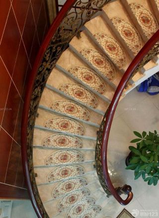 别墅家用楼梯垫装修实景图