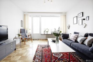 最新北欧风格客厅地毯铺贴效果图片
