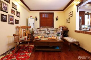 新中式木质小户型客厅木质门帘案例效果图片大全