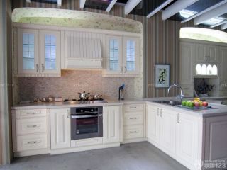 最新美式厨房橱柜仿古瓷砖效果图片大全