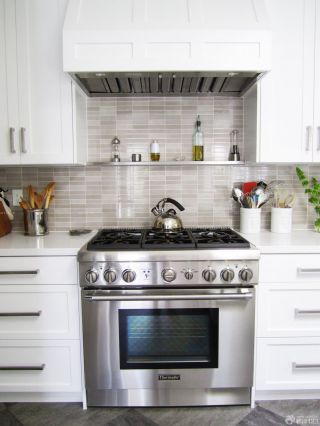 简欧风格简装小户型厨房不锈钢橱柜家庭效果图大全
