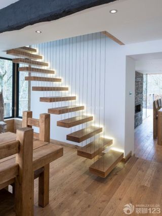 最新家装木制楼梯设计效果图