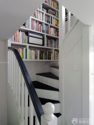 木制楼梯间美式书柜效果图片