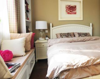 70平米小户型地中海风格卧室床头柜设计图片