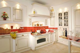 欧式开放式厨房橱柜装潢设计效果图 