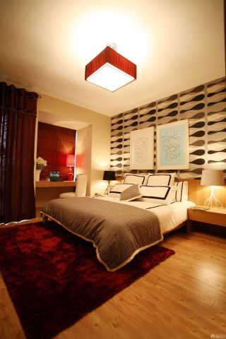 80平米房子中式卧室床头背景墙装修样板效果图片
