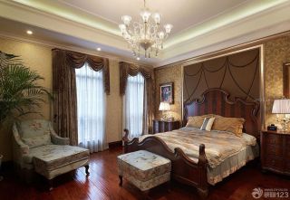 古典欧式别墅卧室床头背景墙装修效果图欣赏
