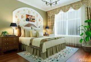 150平房子卧室窗帘搭配装修设计图片