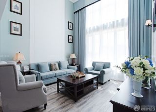 小型别墅样板房蓝色窗帘装修图片