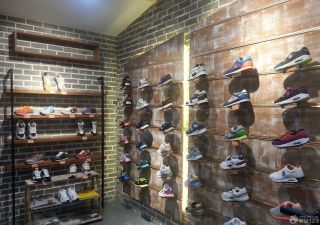 运动鞋店内墙砖装修鞋架图片