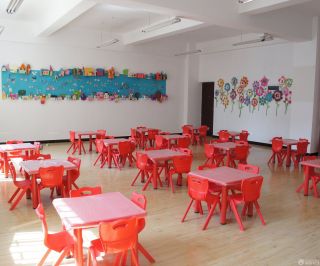大型幼儿园室内原木地板装修效果图片