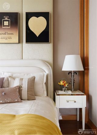 美式新古典风格卧室床头背景墙装修效果图片