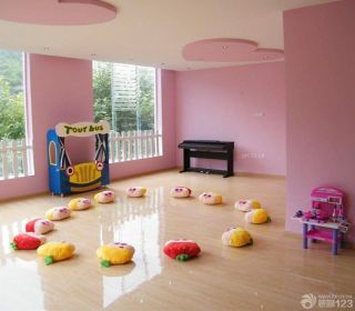 郑州幼儿园室内粉色墙面装修效果图片