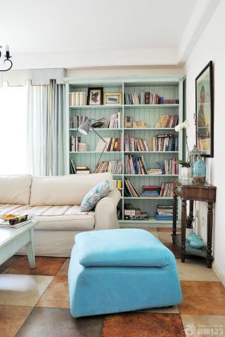 现代混搭风格客厅沙发颜色搭配图