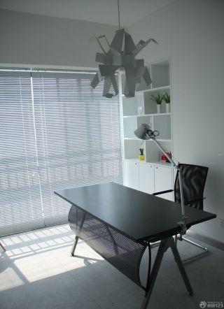 小型办公室简约室内装潢装修效果图
