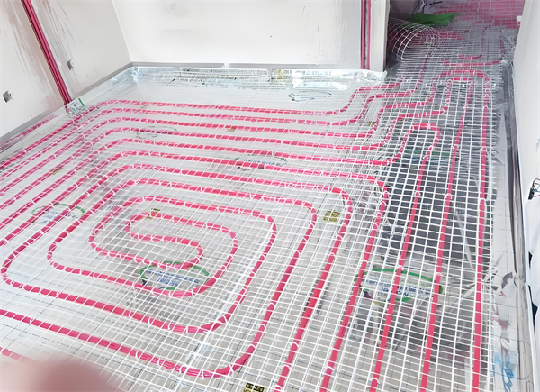 水地暖铺设流程