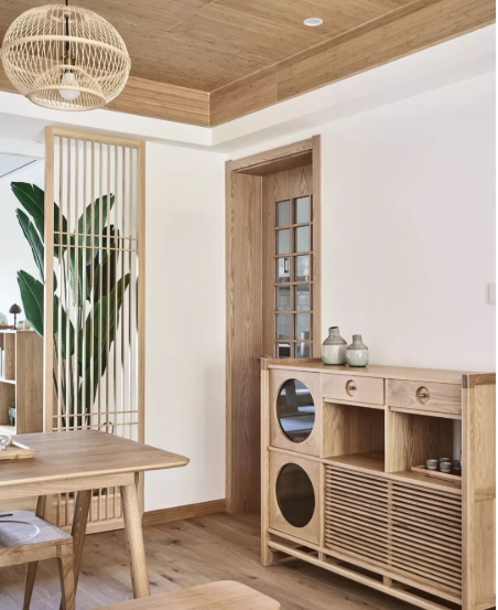 日式餐厅与休闲区域装修