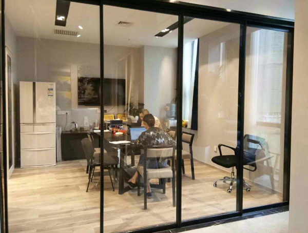 安全玻璃门价格