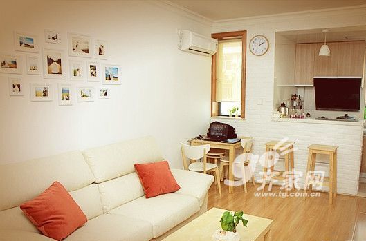 简约朴质风 9万装50平米南北直通间迷你美家