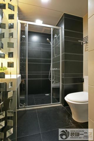 家装玻璃淋浴间装修案例