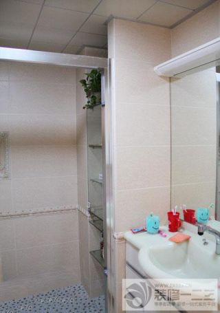 家庭卫生间洗脸池设计图片 