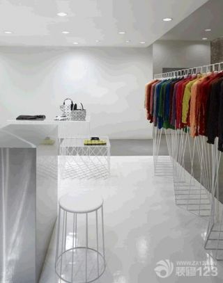 现代简约10平米服装店装修设计效果图片欣赏
