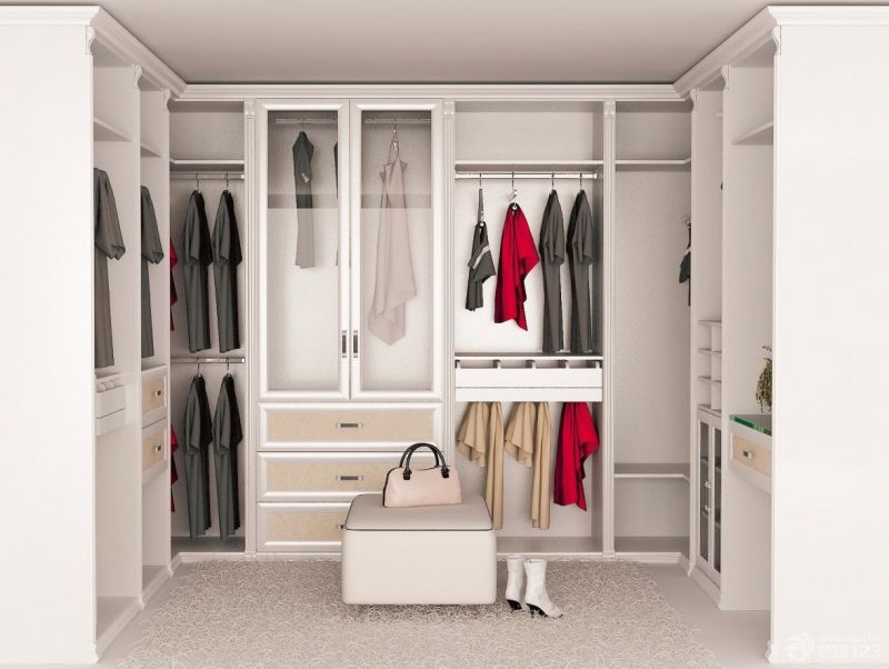 2025最新三室两厅一卫u型实木衣帽间设计效果图