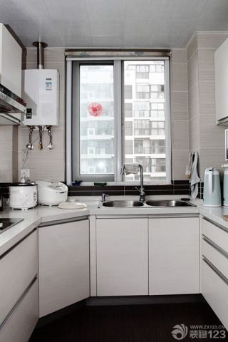 冷色调超小厨房铝扣板吊顶装修实景图欣赏