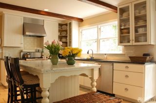 简约美式家庭厨房小吧台装修实景图欣赏2020