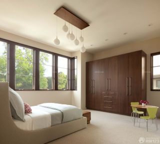 2023最新现代风格单身公寓实木衣柜装饰效果图