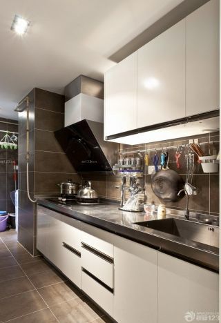 2023最新现代风格室内6平米厨房橱柜设计效果图片