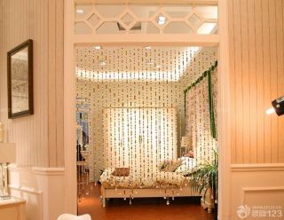 最新98平米家装珠子门帘设计图片展示