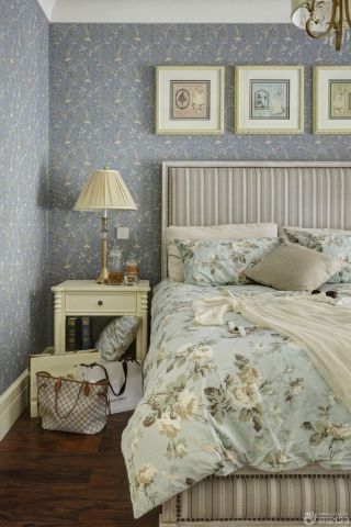 英式风格80后新房卧室花朵壁纸图片