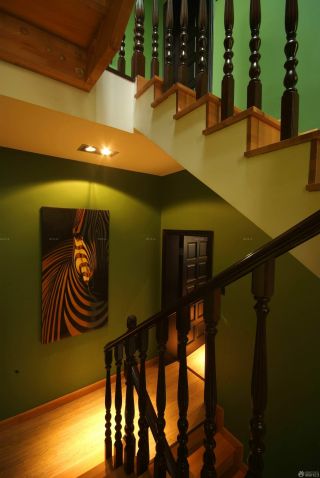最新室内阁楼楼梯间图片