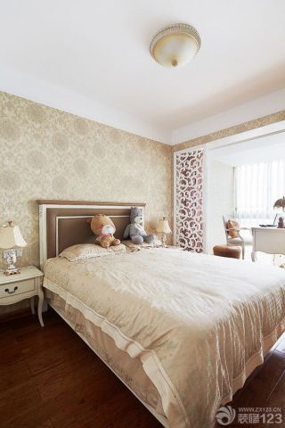 最新简约欧式风格家装卧室墙壁颜色效果图片