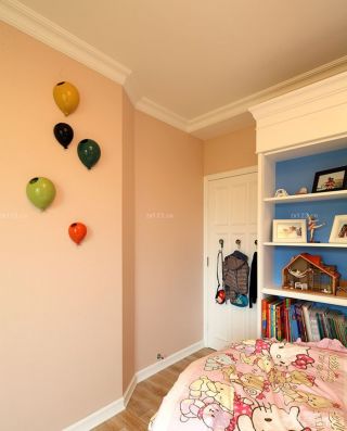 最新小户型次卧儿童房间设计图片