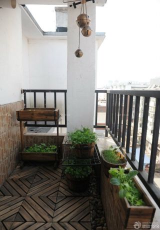 最新小户型一室中式景观阳台装修效果图