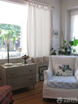 最新田园家装客厅白色美式沙发实景图