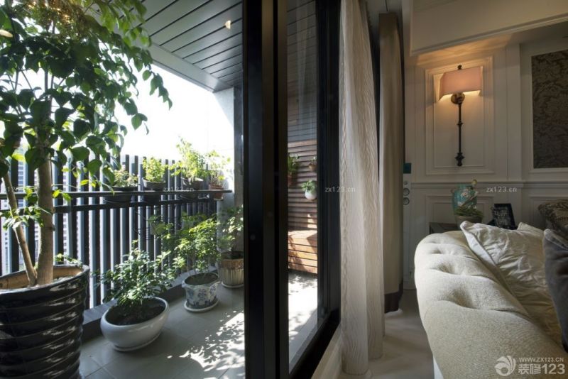 最新家装阳台美式花园装修图片2025