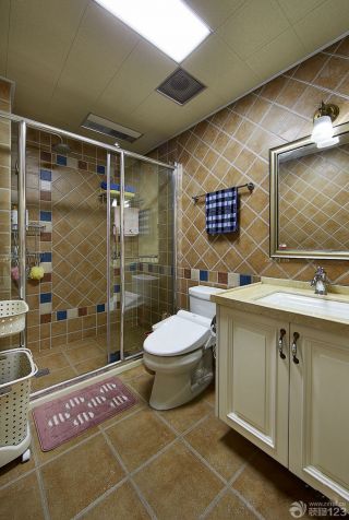 最新精品美式浴室柜装修实景图片