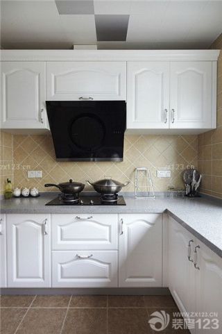 最新家庭室内欧式厨房瓷砖装修样板房大全