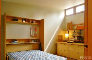 10平米卧室单人折叠床装修效果图