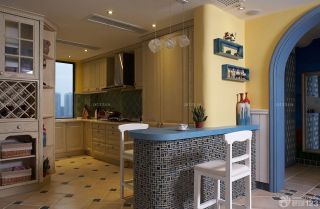 2023经典地中海风格小户型厨房客厅隔断设计图片