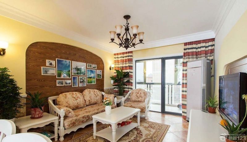 最新田园风格小户型欧式沙发装修效果图